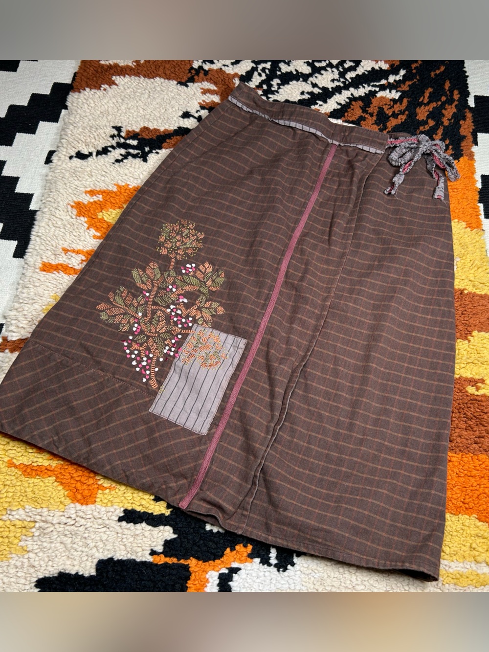 Sweet, SOLOLA, plaid embroidered skirt!!